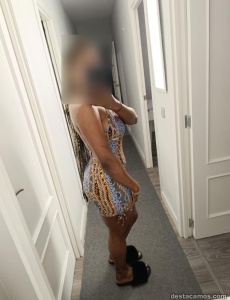 Latina cariñosa