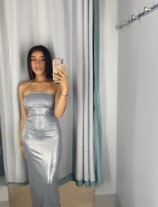 Mia 19 años - venezolana elche