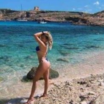A azafata, Torrevieja
