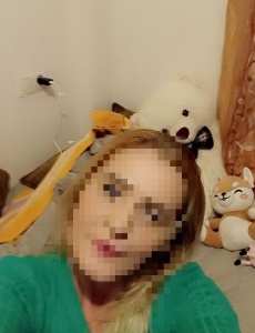 Paula húngara muy guapa y educada y simpática