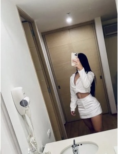 Alexia 24 horas preciosa y divertida
