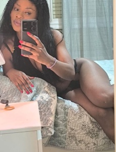 Sophia joven agradable fotos reales( fiestera)
