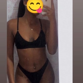 Jovencita mulata también me desplazo, Torrevieja