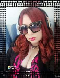 Encantadora y muy cariÑosa...