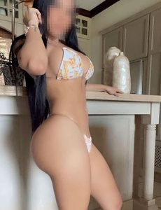 Jovencita colombiana muy caliente