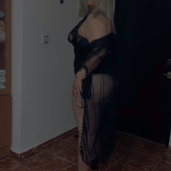 Madurita con buenas curvas y exÓtica, Alcoy