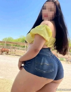 Si te gustan las curvas soy tu chica ideal