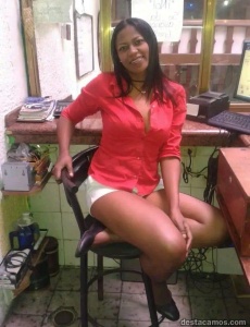 Hola soy naomy latina morena centro de alicante