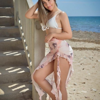 Marina rubia jovencita, Alicante