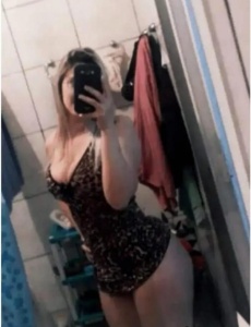 Sofi pequeña y extrovertida estoy en alicante