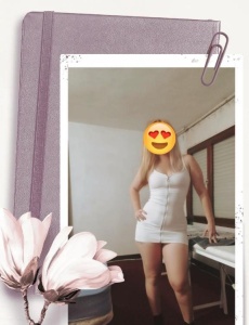 Soy una chica latina masajista ( leslie)