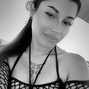 Maya jovencita confirmó videollamada fullservicios, Alicante