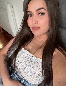 Nataly - 26 años - venezolana - elche
