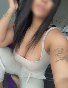 Hola Bienvenido  me llamo Victoria soy una