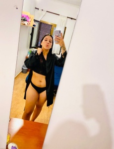 Alana joven acompañante y escort en benidorm 24 horas
