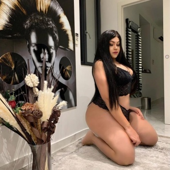 Soy pamela, colombiana tengo 26 años. Mido 1. 80,, Denia