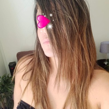 Natalia 28 años, extrovertida, femenina y muy cariÑosa, Alicante