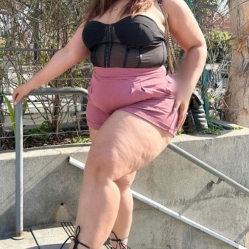 Nueva en tu zona masajista profesional elda petrer, Elda