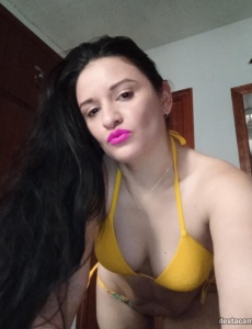 Tania latina primera vez en la ciudad