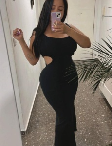 ¡Hola! Soy Anita, una chica latina muy cariñosa