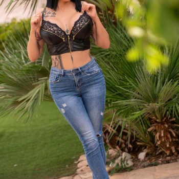 Morena guapa espaÑola., Elche