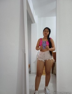 Atractiva natalia una latina hermosa y cariÑosa
