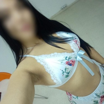 Elche!! Morena 19aÑos un lujo. . Salidas 24 h!!, Elche