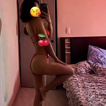 Chica muy extrovertida en torrevieja colombiana, Torrevieja