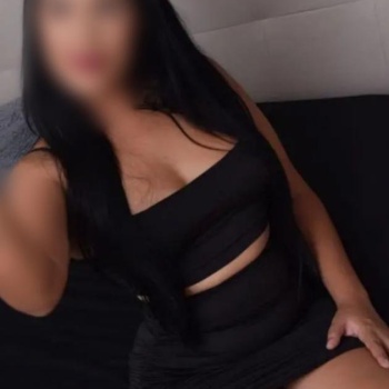 Bruna cariñosa y muy implica, recién llegada en cala de lajoyosa, Benidorm
