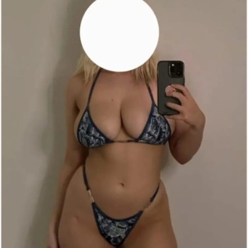 Preciosa karina, Elche