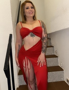 Novedad latina disponible en javea.. Salidas