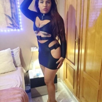 Elena, jovencita tatuada y super de 21 aÑos totalmente independiente, Alicante