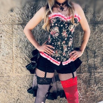 Señorita amelie recibe para la sesion presencial, Alicante