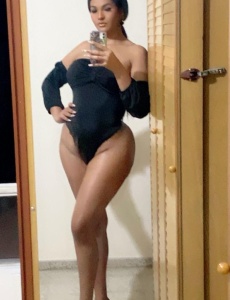 Hola soy alejandra mujer trans de paso en benidorm