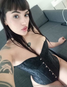 Lara masajista española
