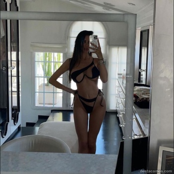 Desata con la diosa de la flaca como me soñaste aqui me tienes dispuesta, Alicante