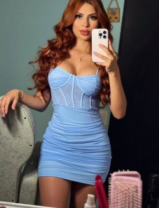 ¡Hola, soy Carla! Una chica hermosa, coqueta y