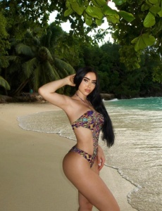 Chica extrovertida y exótica!!