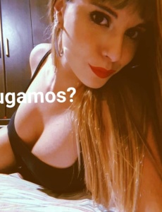 Te enseÑo mi coÑito por wasap?