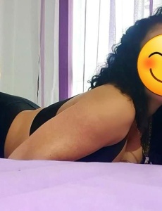 Vivo sola. Gente.