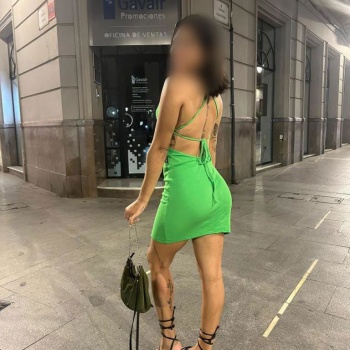 Jovencita cuerpo con curvas, Elche