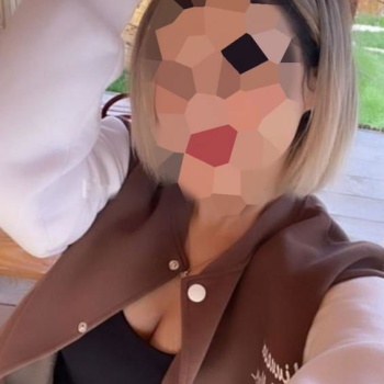 Hola soy un hermosa, Villena