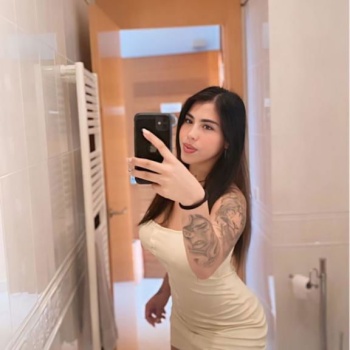 Con una colombiana inolvidable, Alicante