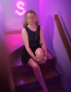 Jovencita nuevita tierna