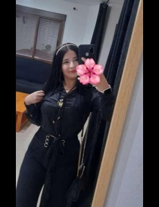 Nueva en eso , guapa de todo