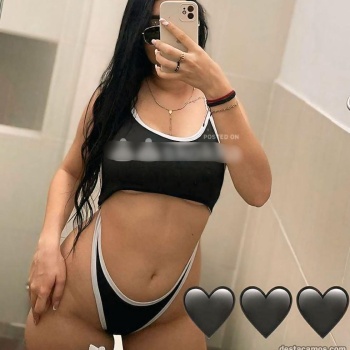 Ester colombiana paisa 21 años estudiante de paso por, Elche