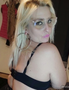 Novedad unica rellenita algo gordita curvas me desplazo