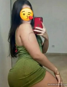 Latina curvy a