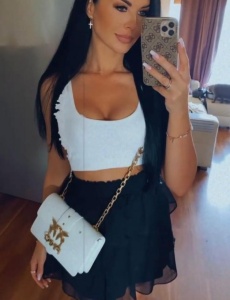 Karla jovencita europea en benidorm