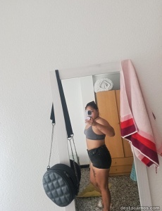Soy una rica jovencita con curvas